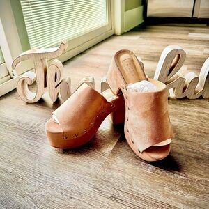 ShuShop Tan Suede Platform Mules